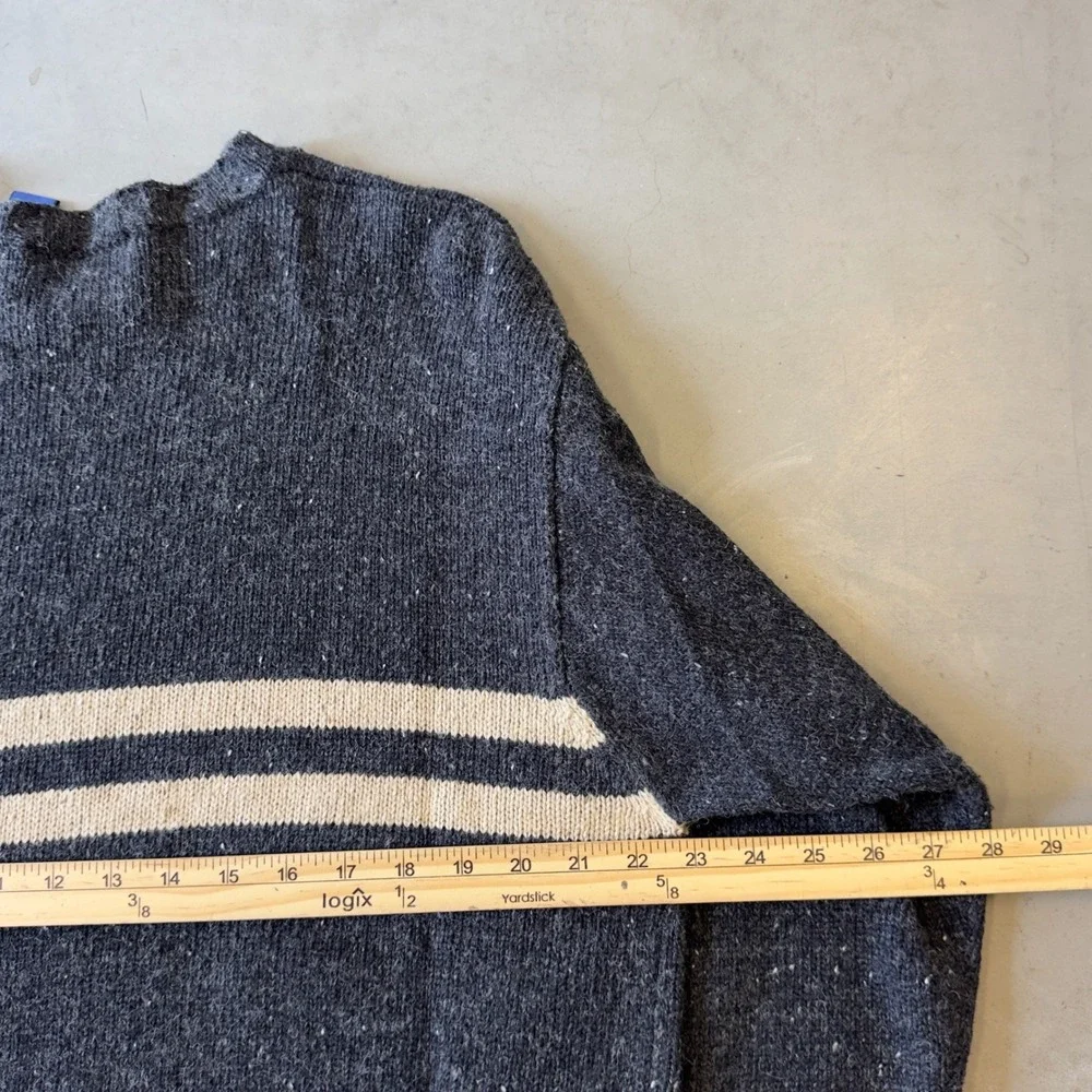 IZOD Mens Crewneck Sweater Large Gray Wool Blend Striped Long Sleeve Pullover
